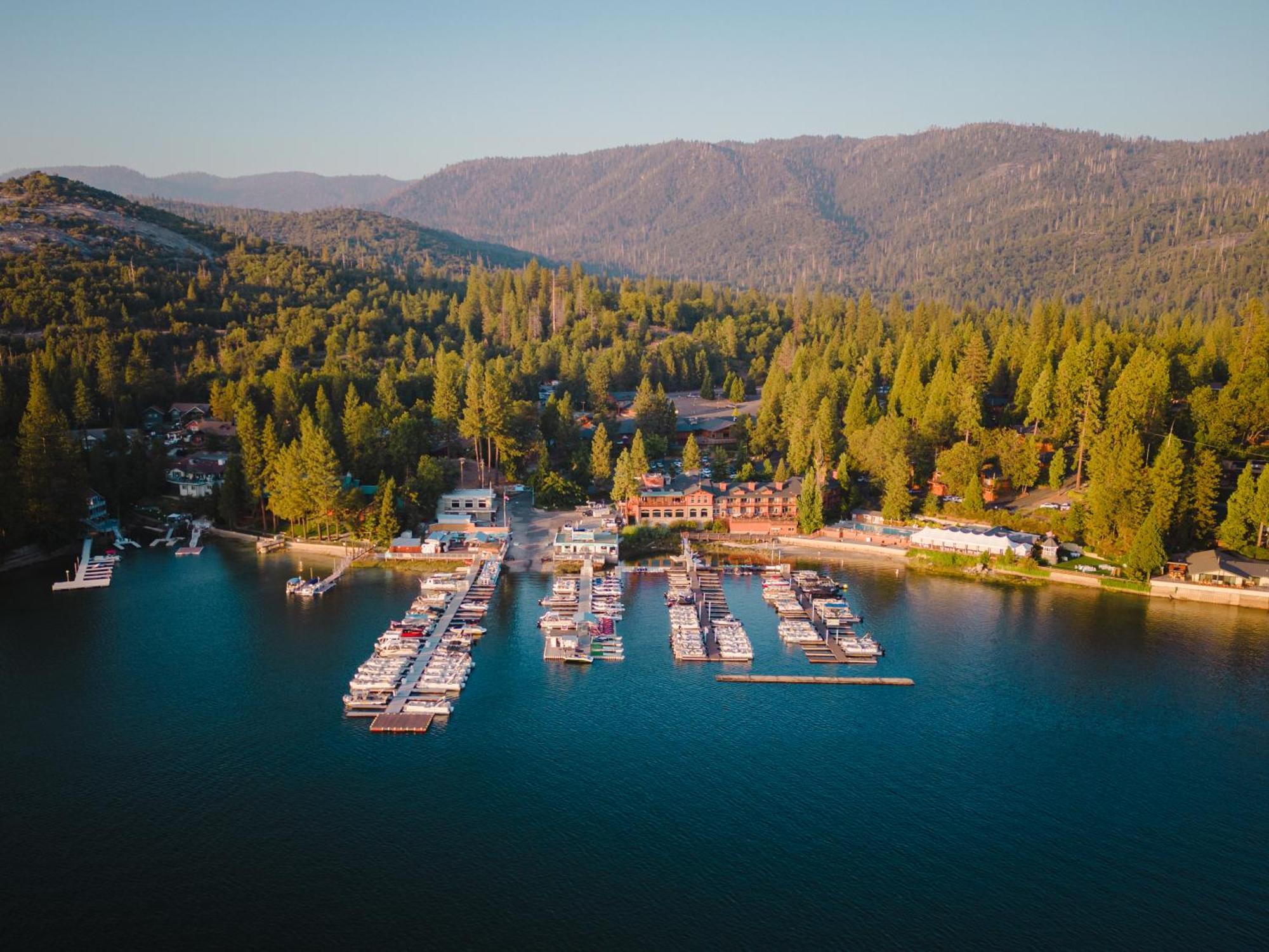 The Pines Resort & Conference Center Bass Lake Eksteriør billede