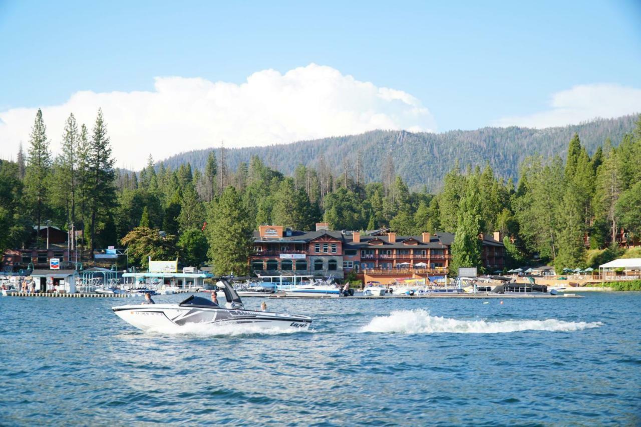 The Pines Resort & Conference Center Bass Lake Eksteriør billede
